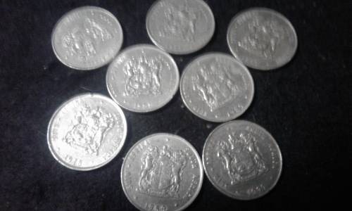 8 X 1977 TO 1989    R1 ALL FOR 1 BID COINS WEIGHT 95.61 GRAMS