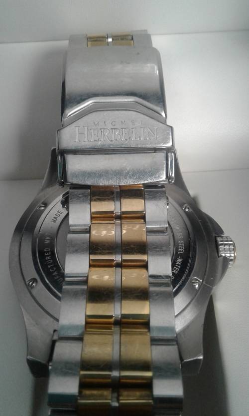 MICHEL HERBELIN EXCLUSIVE MENS WATCH LIKE NEW IN A BOX VALUE AT R14999.99  NEWPORT 200 M