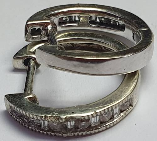 9ct White Gold Earrings