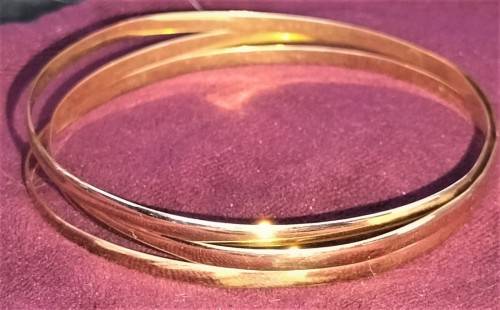 `STUNNING` Set of Three SOLID GOLD 9 CT. Bangles.