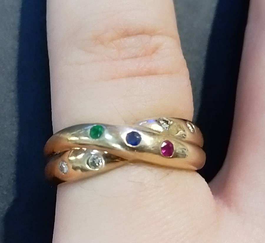 Ladies `Beautiful` Gemstone Crossover 9ct Yellow Gold Dress Ring.