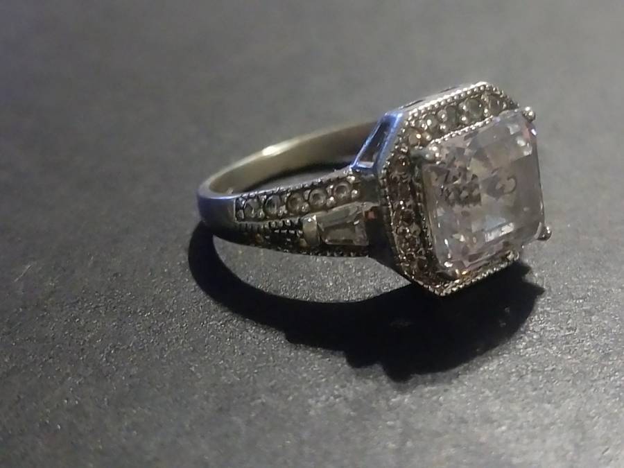 `ANTIQUE` 925 Sterling Silver Ladies Dress Ring.