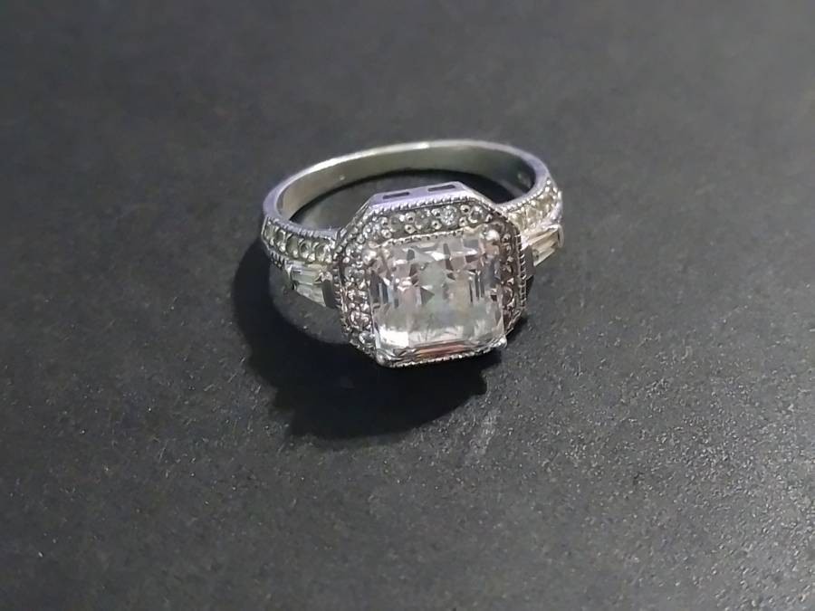 `ANTIQUE` 925 Sterling Silver Ladies Dress Ring.