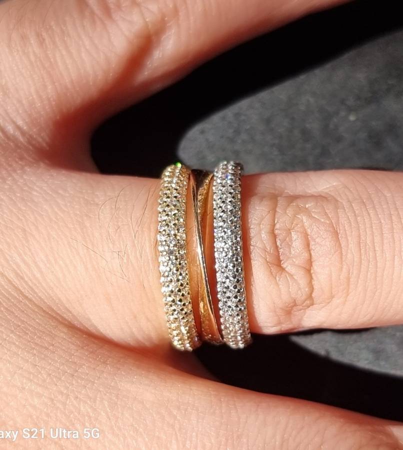 `DESIGNER` CZ / `TRIPPLE TONE` Twist 9CT `YELLOW, ROSE and WHITE` Gold Ring. ( Genuine Gold. )