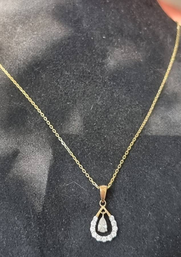 `RAIN DROP` 9CT Yellow Gold Chain and Pendant. CZ ( Genuine Gold)