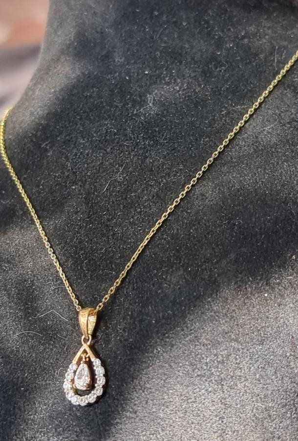 `RAIN DROP` 9CT Yellow Gold Chain and Pendant. CZ ( Genuine Gold)