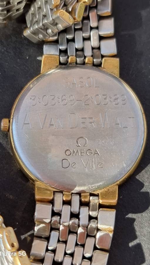 "PERFECT WORKING CONDITION"`OMEGA` De Ville Men`s  Gold Two Tone Watch. (Genuine)
