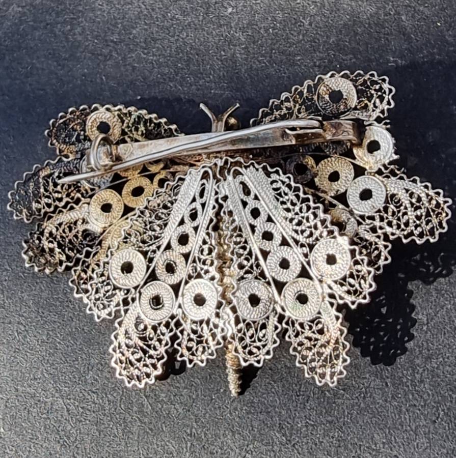 `VINTAGE` Sterling Silver `BUTTERFLY FILLIGREE BROOCH` ( Genuine Silver.)