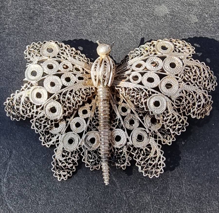 `VINTAGE` Sterling Silver `BUTTERFLY FILLIGREE BROOCH` ( Genuine Silver.)