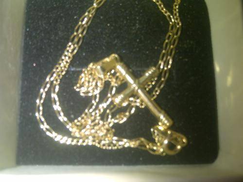 9CT GOLD CHAIN WITH 9CT CROSS PENDANT