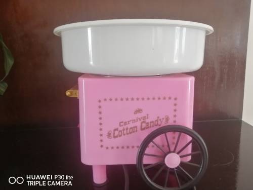 CARNIVAL COTTON CANDY MACHINE