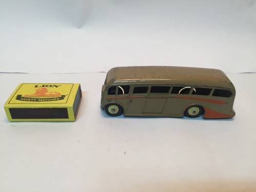 Dinky Toys Luxury Coach no 29G