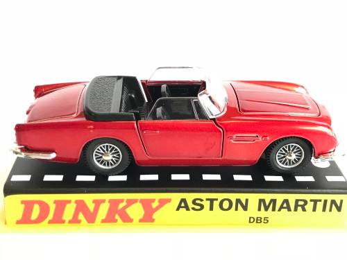 Atlas Edition - Dinky Toys #110 ASTON MARTIN DB5 WITH PLASTIC BOX