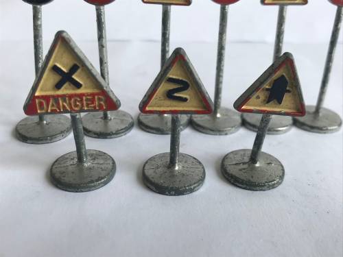Vintage Dinky Toys #771 Set Of 9 out of 12 Road Signs -RARE
