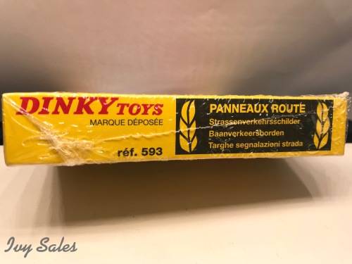 Atlas Edition Set - DINKY TOYS 593 'ROAD SIGNS/PANNEAUX DE SIGNALISATION