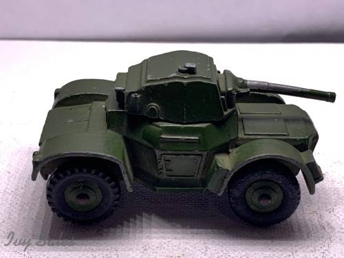 Dinky Toys #670 ARMOURED CAR