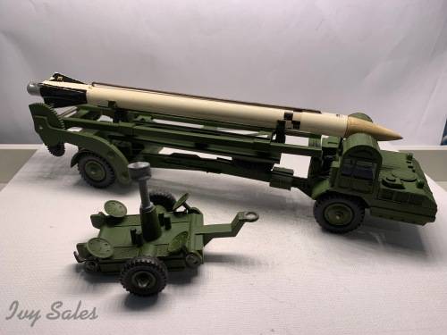 FOR DALE ONLY - Dinky Toys #666 Missile Erector Vehicle With Corporal Missile And La+ ORIGINAL BOX