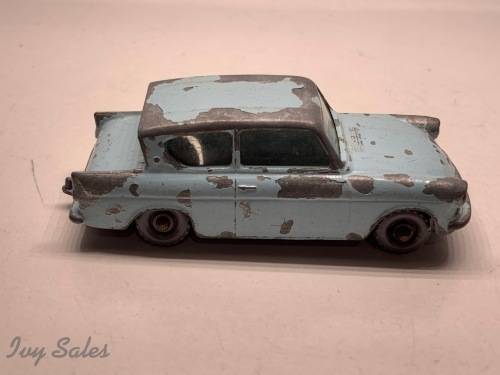 MATCHBOX LESNEY #7 FORD ANGLIA