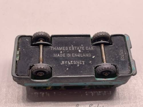 Lesney Matchbox #70 Thames Estate Car