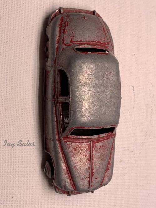 DINKY TOYS #156 Rover 75