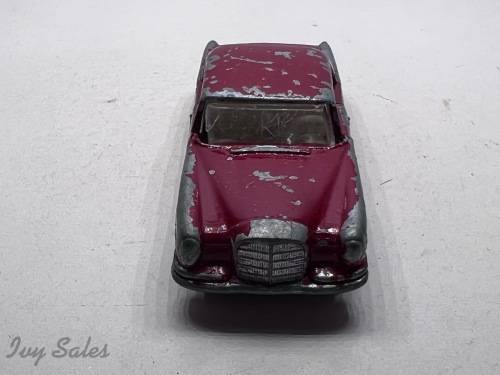 Matchbox #53 Mercedes Benz 220SE