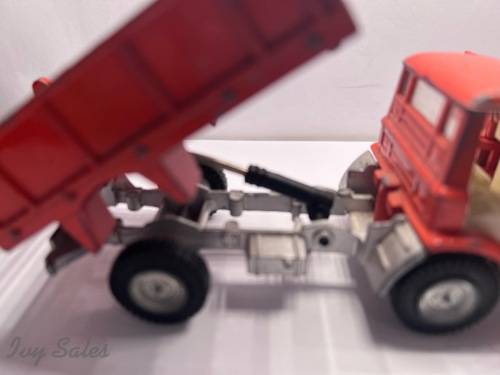 DINKY TOYS #438 - FORD D 800 TIPPER TRUCK WITH SNOWPLOW
