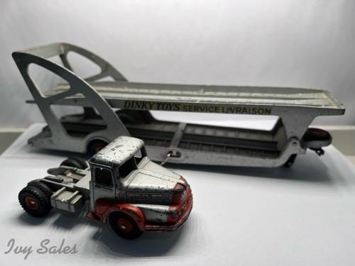 FRENCH DINKY TOYS #39A CAR CARRIER TRUCK BOILOT