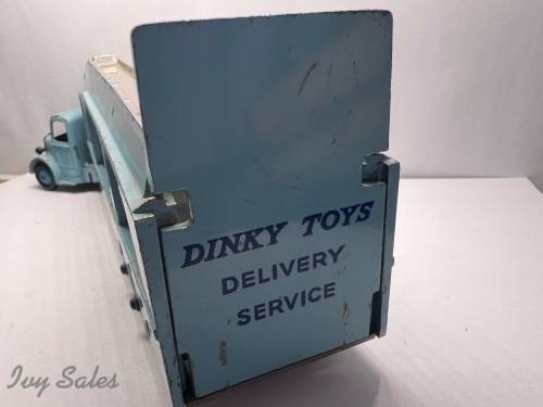 Dinky Toys #582 Pullmore Car Transporter