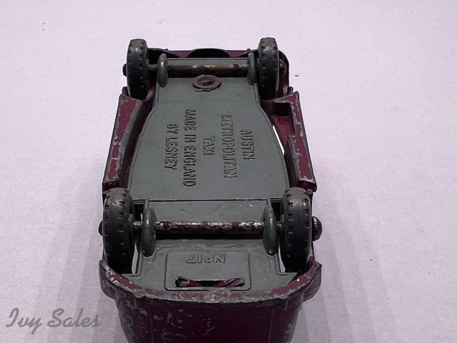 MATCHBOX TOYS #17 METROPOLITAN TAXI