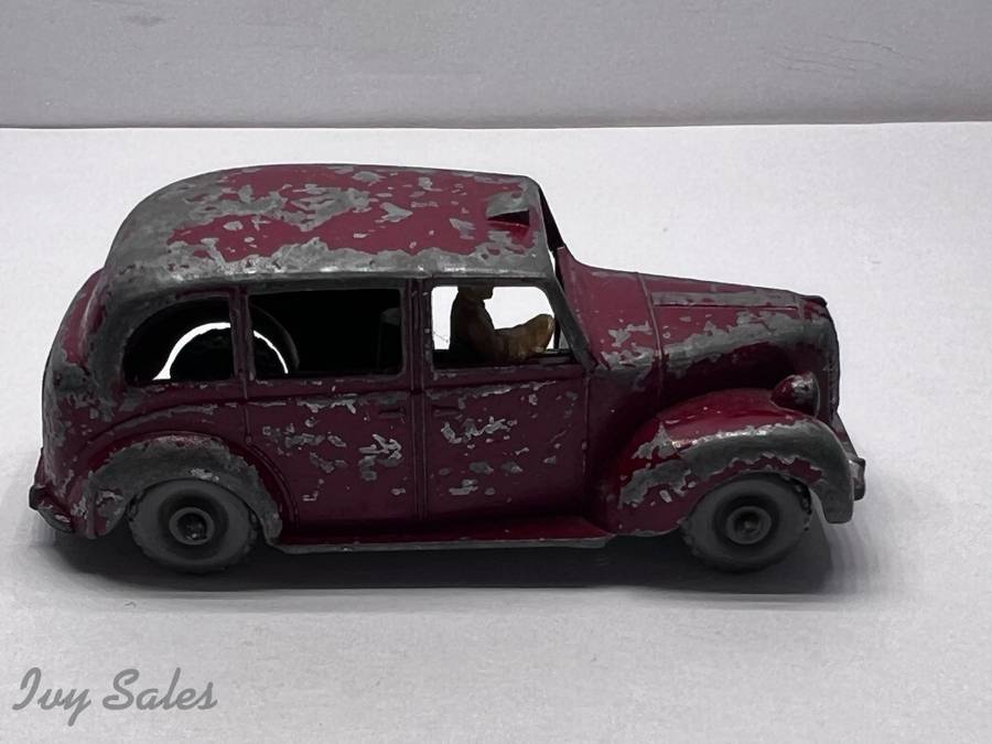 MATCHBOX TOYS #17 METROPOLITAN TAXI
