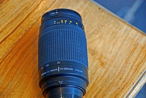 Nikon AF 70-300mm 1.4-5.6G lense