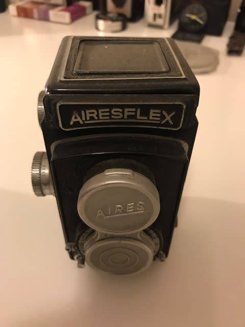 Airesflex medium format camera
