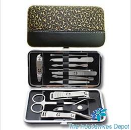 *NEW* 14 pc Manicure set from The Housewives Depot