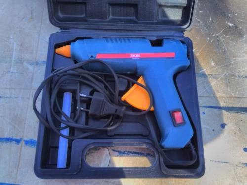 RYOBI Glue Gun Kit 80w