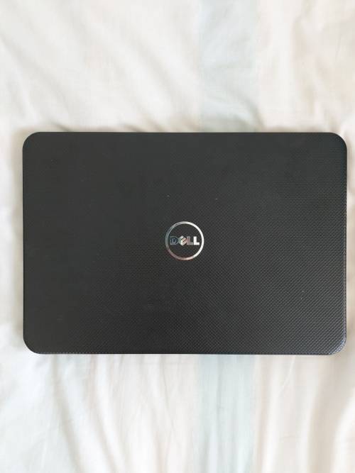 Dell inspirion 15 core i5 Laptop - SSD