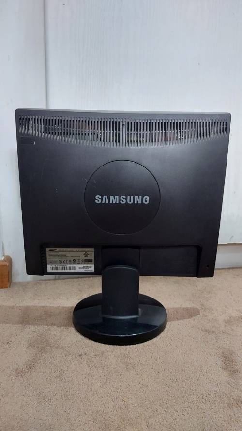 Samsung 17` Monitor