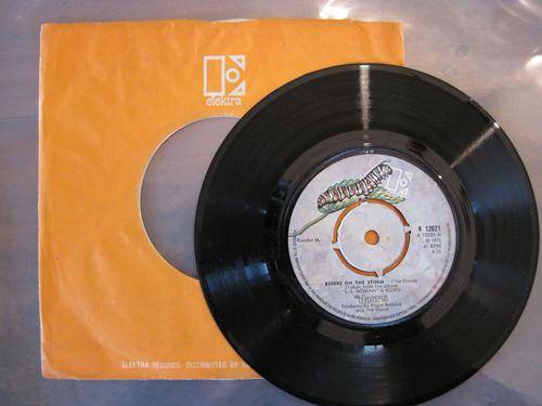 THE DOORS - RIDERS ON THE STORM / CHANGELING - UK VG / VG+