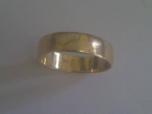 PRE-OWNED 9CT GOLD WEDDING BAND