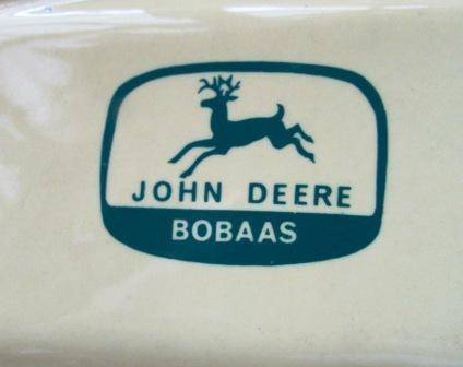 John Deere - Afrikaans ashtray "Bobaas" - Lucia ware ceramics. Approx. 28 x 21 cm