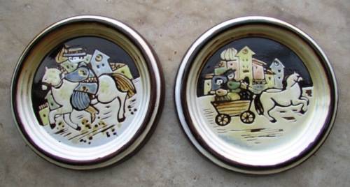 Hand Painted Wall Art Folk Pottery x 2 Plates approximate diameter 17 cms
