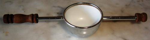 Retro Wooden Handled "Elweco" Tot Measure. Approx.15cmL