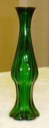 Green bud vase. Approx. 20cmH x 6cmD