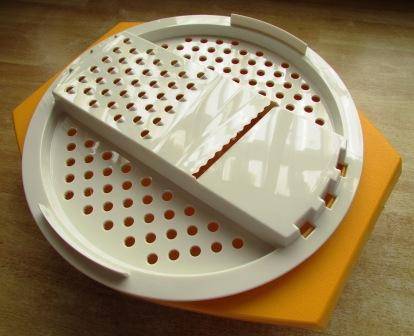 Retro Tupperware grater, slicer - as new