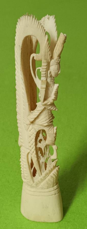 Hand Carved ART Sculpture -Stunning app. 18 cms high Vintage