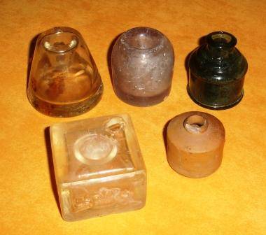 5 x Assorted old ink wells