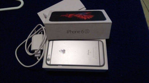 Iphone6s 64Gig with box and charger
