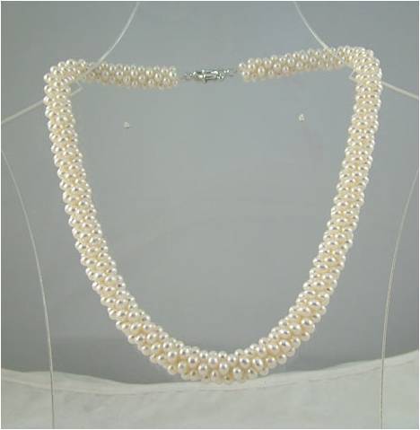 Freshwater pearl necklace