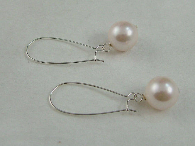 Seashell pearl earrings