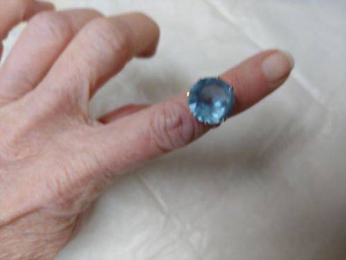 Aquamarine dress ring