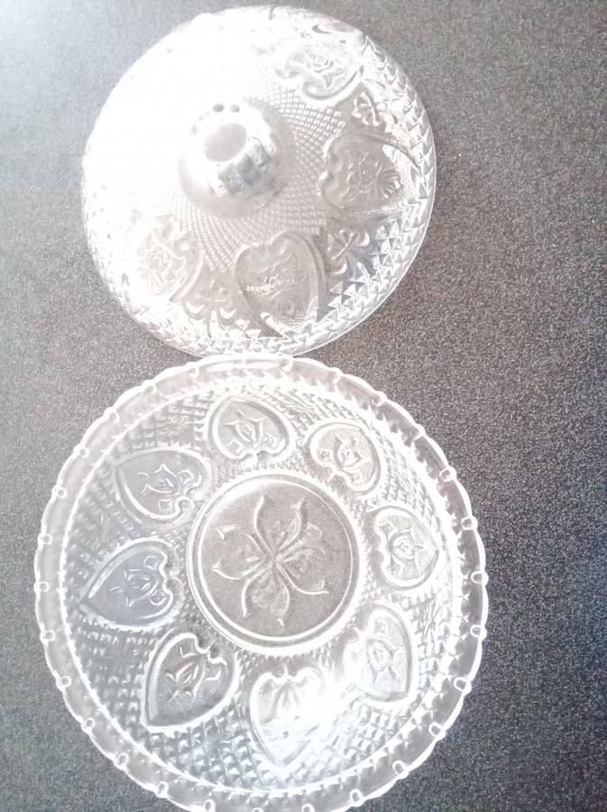 Beautiful Pressed Glass Dish Bowl With Lid